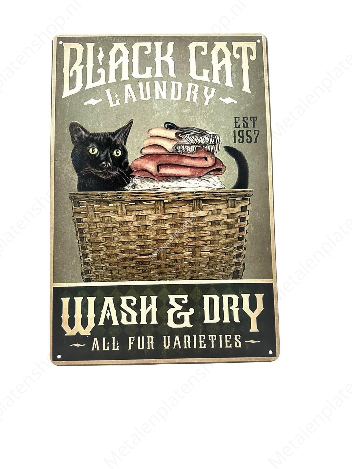 Black Cat Laundry - Kat
