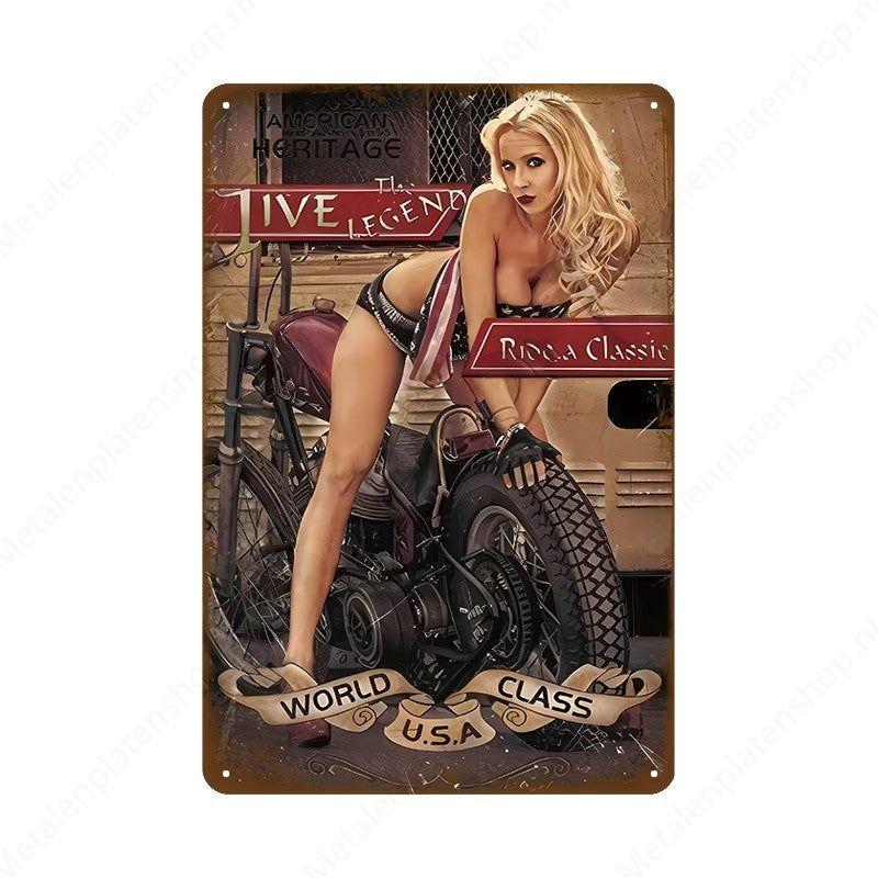 Pin-up Vrouw met Motor - Metalen Wandbord