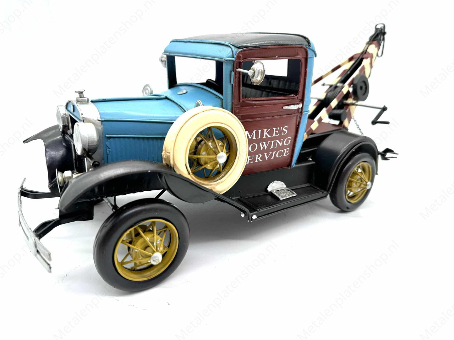 Oldtimer Towing Service - Metal Vehicle Decoration - 41cm
